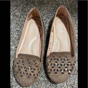 Size 1Y sparkle flats. Barely worn.